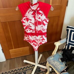 Body Glove Stand Up Paddle Red & White Tropical Print One-Piece Swimsuit